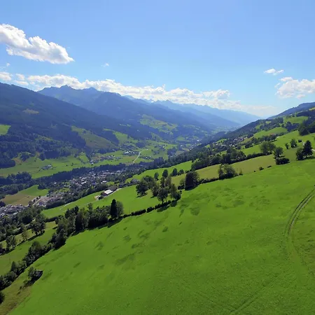 In With Hohe Tauern Views, Cleaning Included Taxenbach