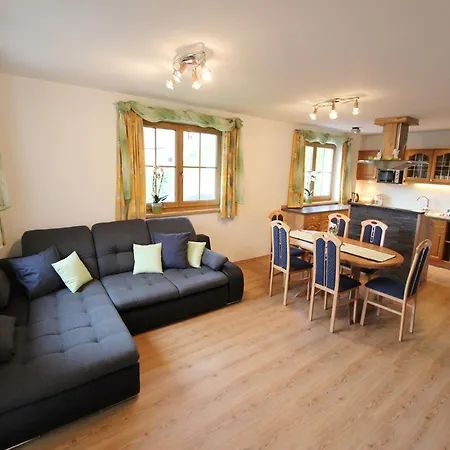 Cosy Flat In A Farmhouse, Cleaning Included * 塔克森巴赫