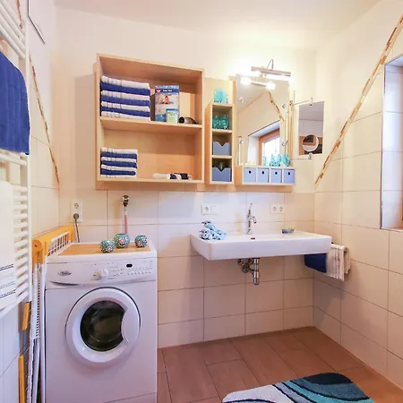Cosy Flat In A Farmhouse, Cleaning Included 公寓